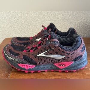 Brooks Cascadia 7 Women’s Sz.8.5 Trail Running Hiking Performance Shoes Brn/Pink